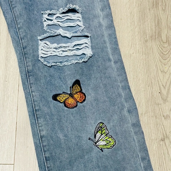 Embroidered Butterfly Blue Vintage Style Jeans Sz Sm - Picture 3 of 8